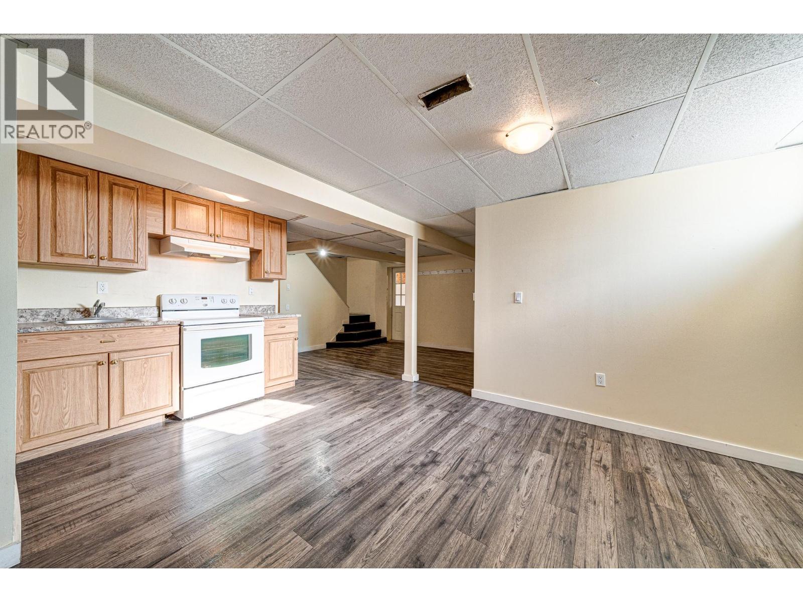Photo 30 of 850 Minto Crescent, Elkford BC