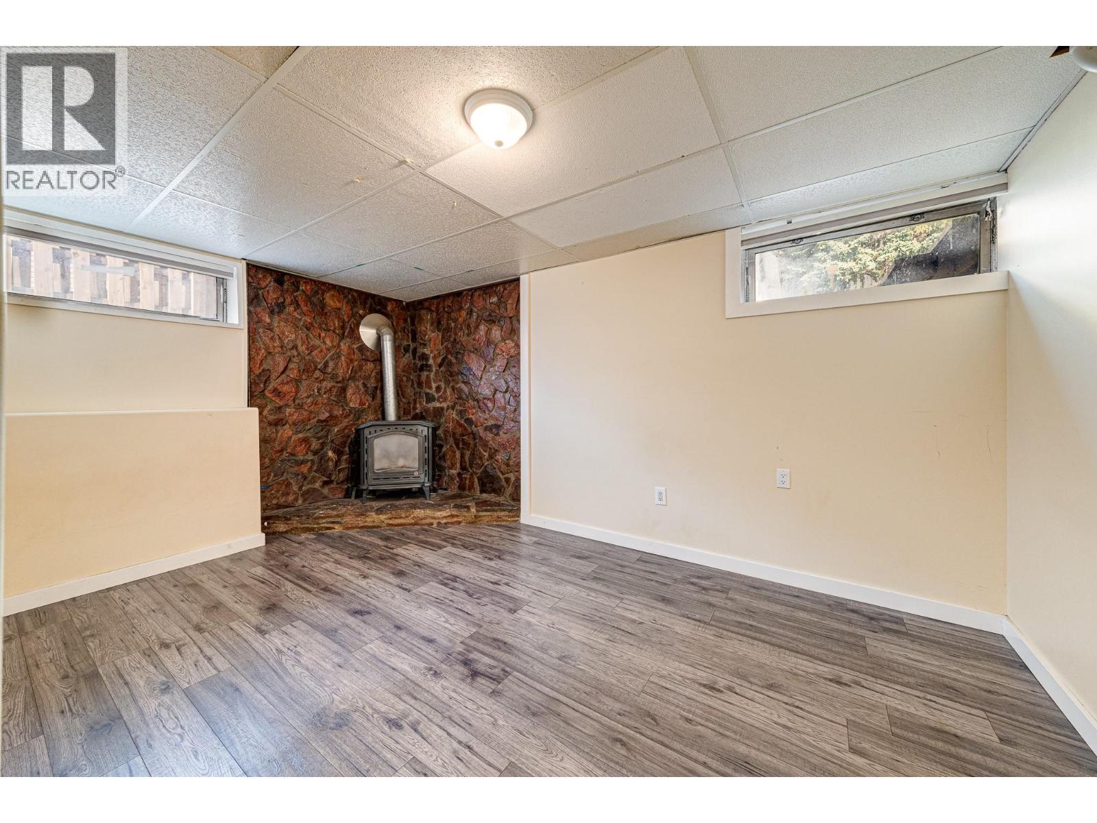 Photo 36 of 850 Minto Crescent, Elkford BC