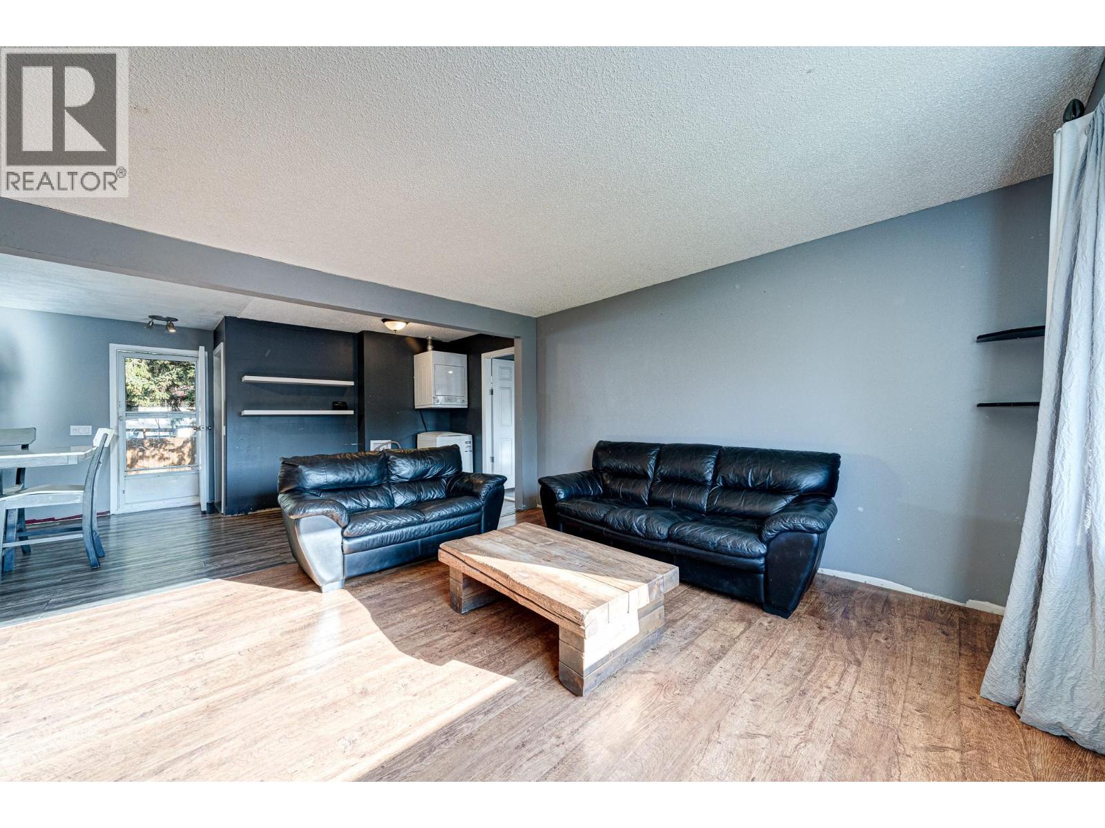 Photo 4 of 850 Minto Crescent, Elkford BC
