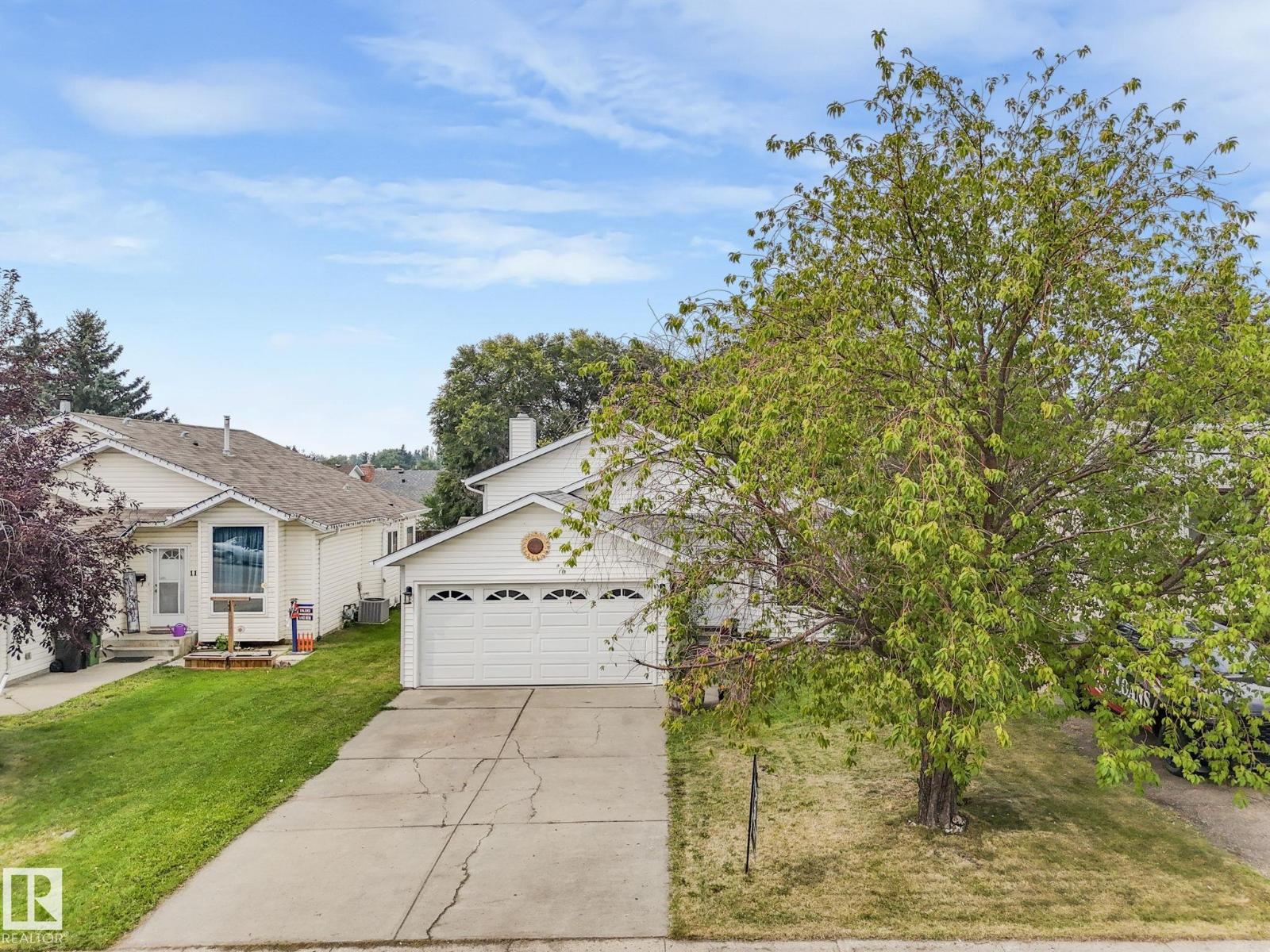 Photo 4 of 1116 61 St Nw Nw, Edmonton AB