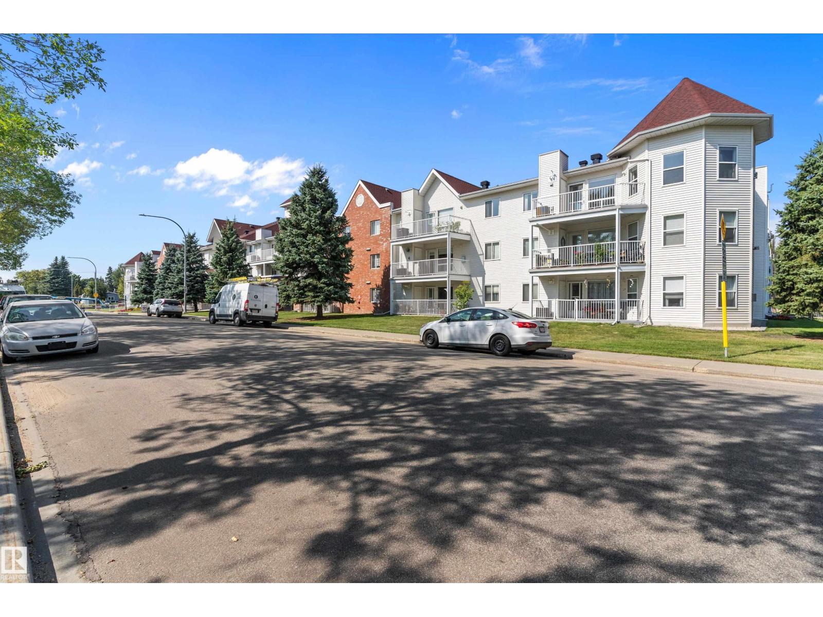 Photo 3 of 215 6220 Fulton Rd Nw, Edmonton AB