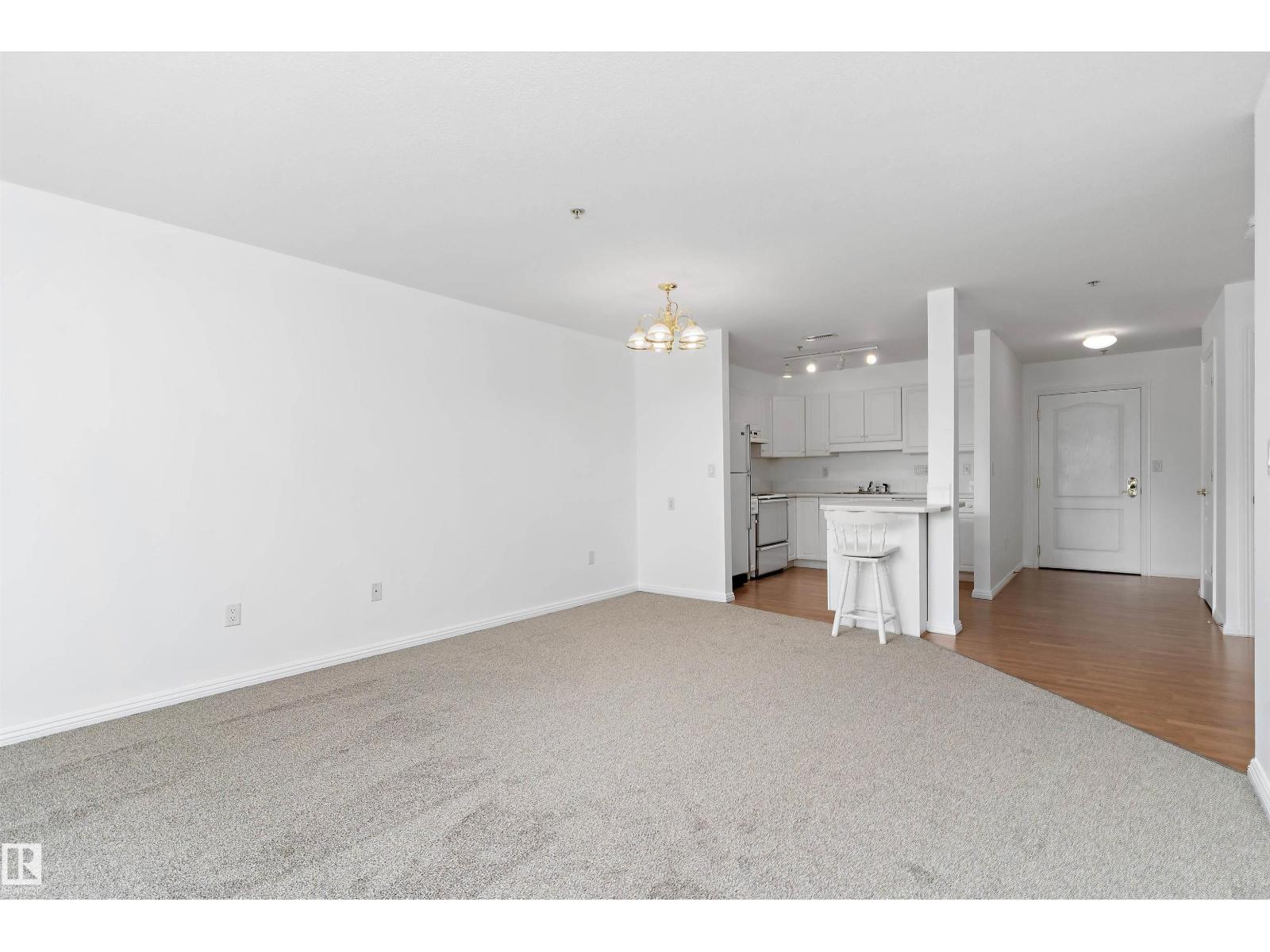 Photo 14 of 215 6220 Fulton Rd Nw, Edmonton AB