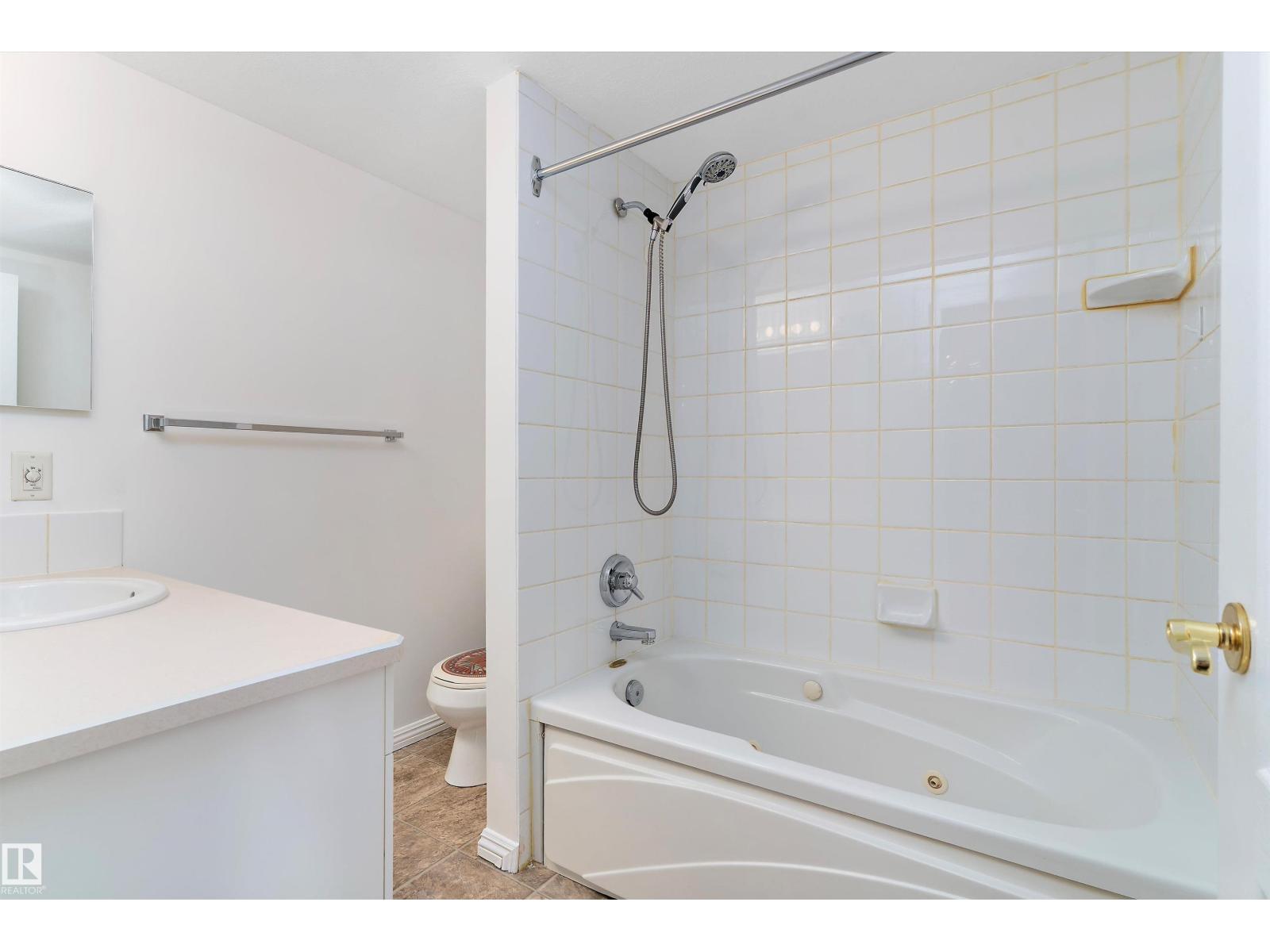 Photo 20 of 215 6220 Fulton Rd Nw, Edmonton AB