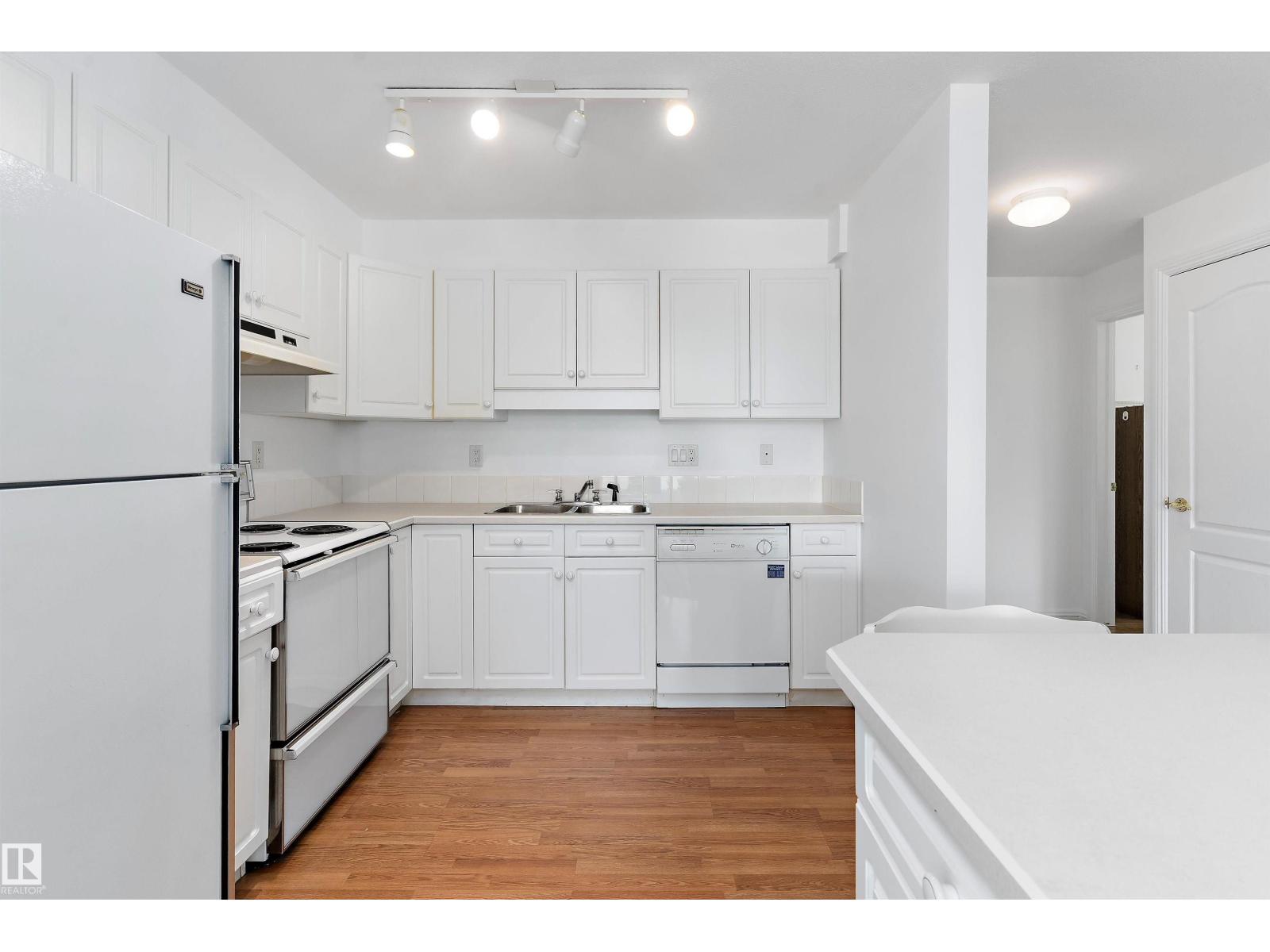 Photo 6 of 215 6220 Fulton Rd Nw, Edmonton AB