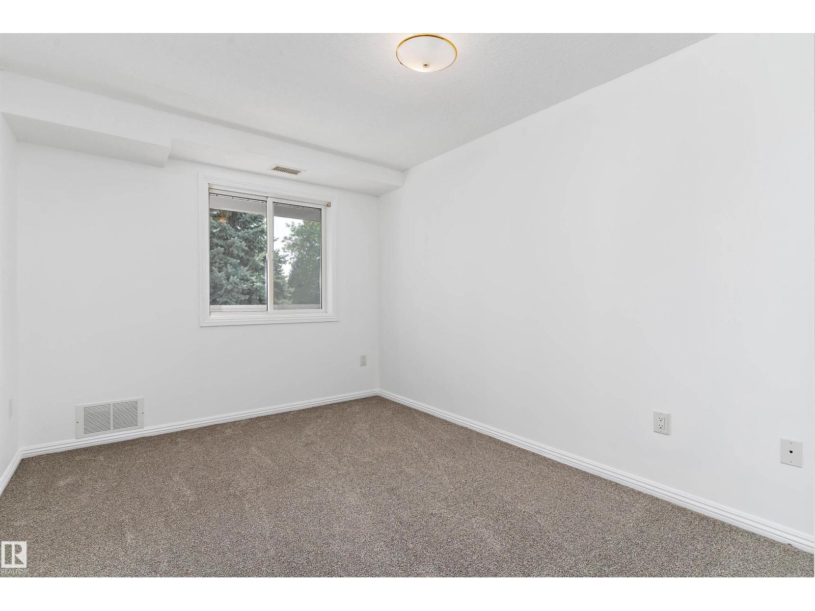 Photo 18 of 215 6220 Fulton Rd Nw, Edmonton AB