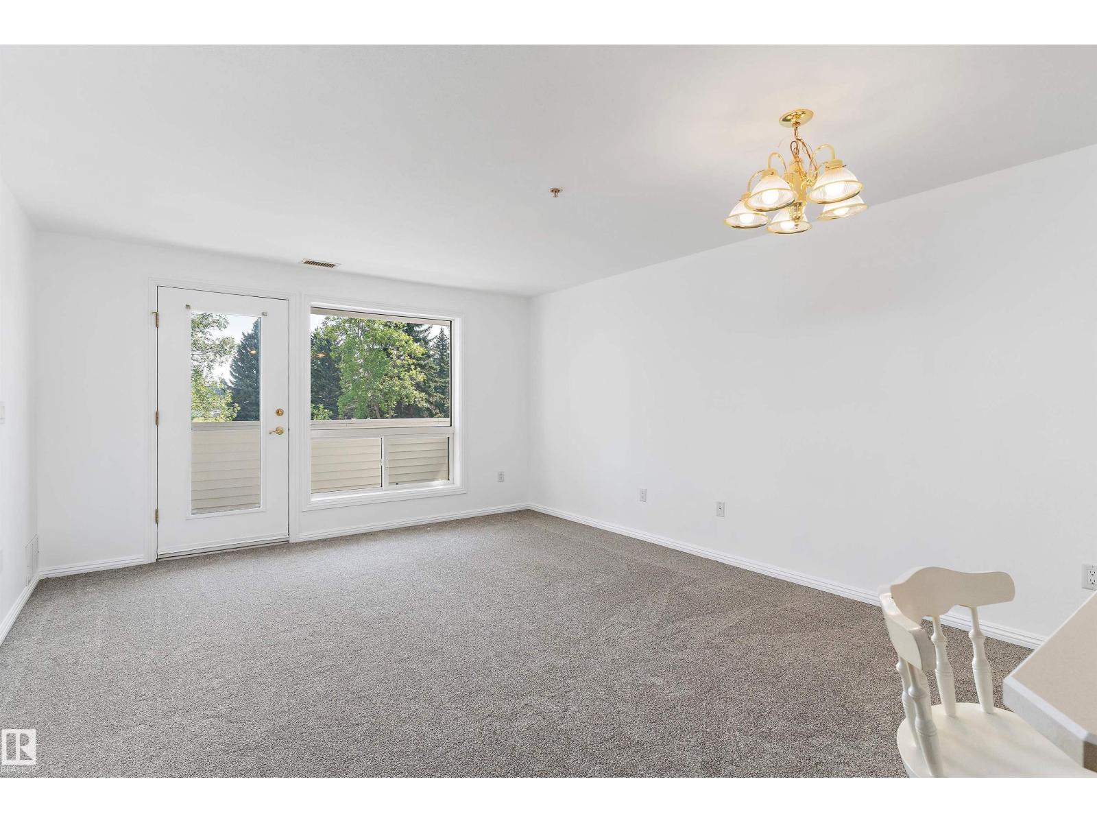 Photo 10 of 215 6220 Fulton Rd Nw, Edmonton AB