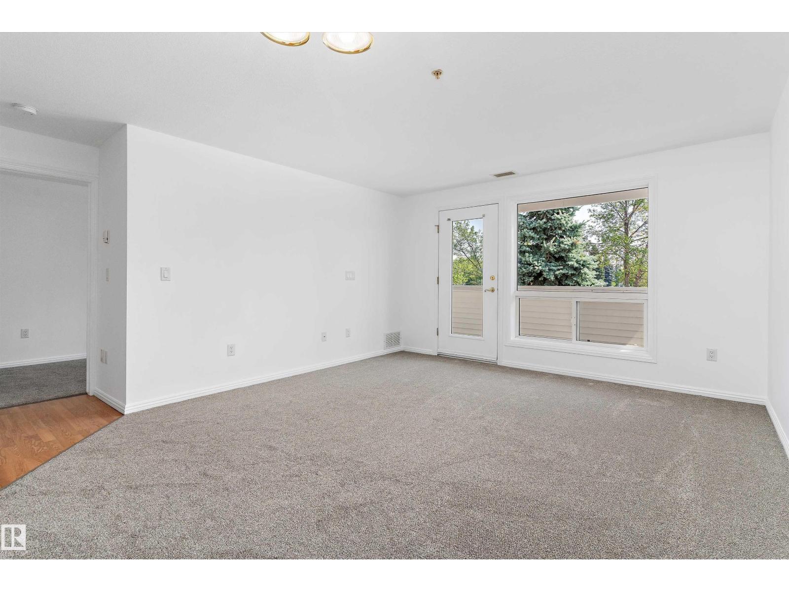 Photo 12 of 215 6220 Fulton Rd Nw, Edmonton AB