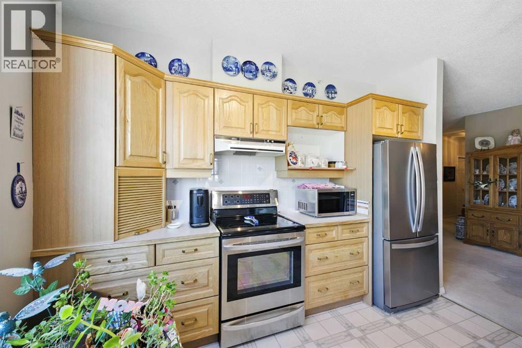 Photo 9 of 422 5201 Dalhousie Drive Nw, Calgary AB