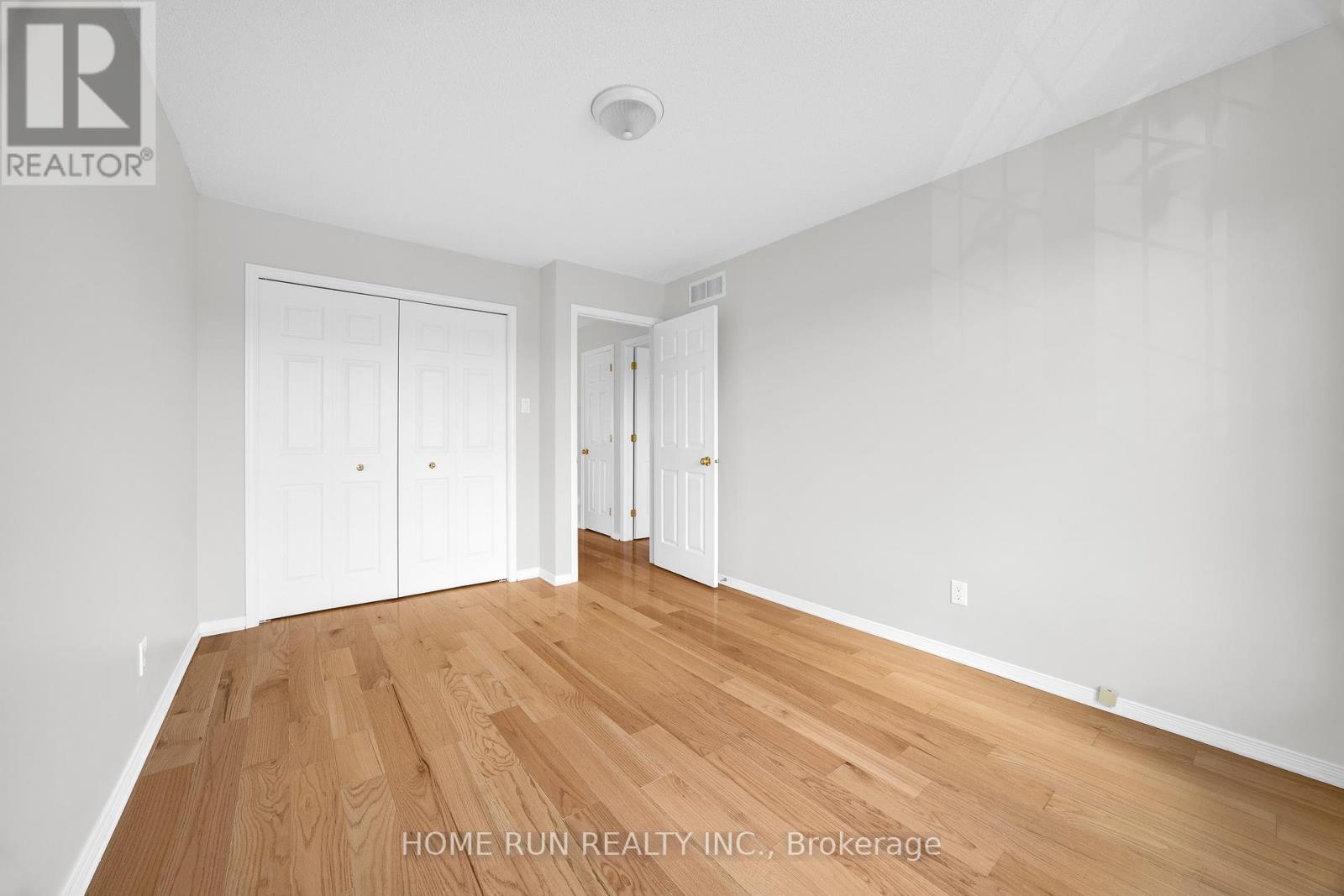 Photo 16 of 3438 Wyman Crescent, Ottawa ON