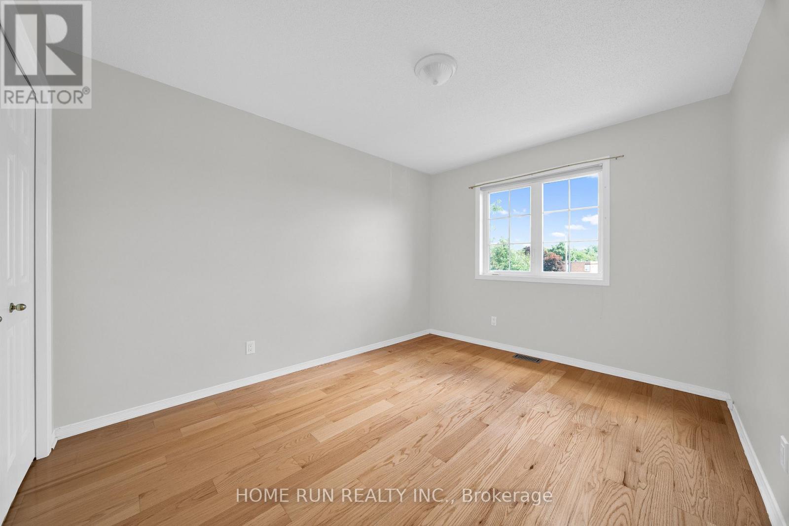 Photo 17 of 3438 Wyman Crescent, Ottawa ON