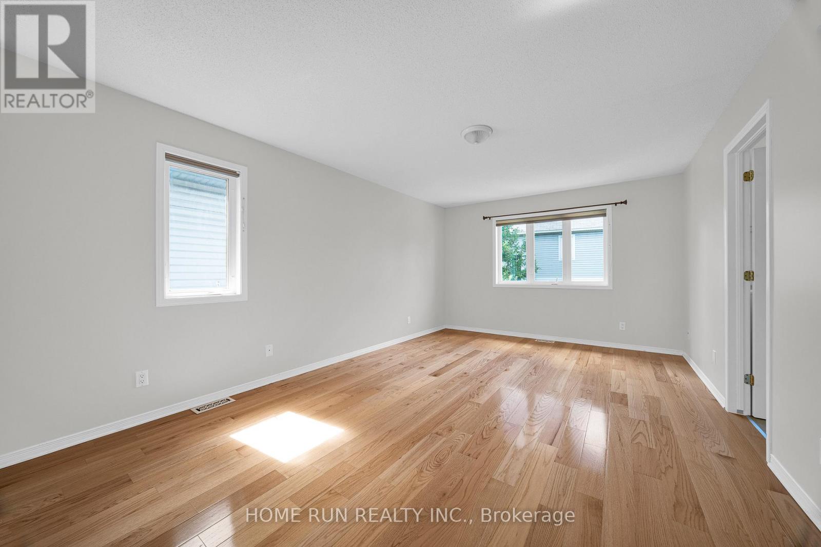 Photo 19 of 3438 Wyman Crescent, Ottawa ON