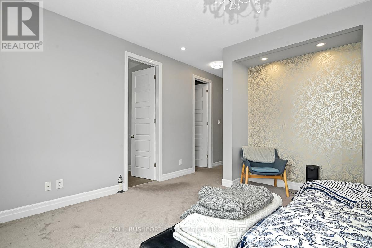 Photo 16 of 133 Mandalay Street, Ottawa ON