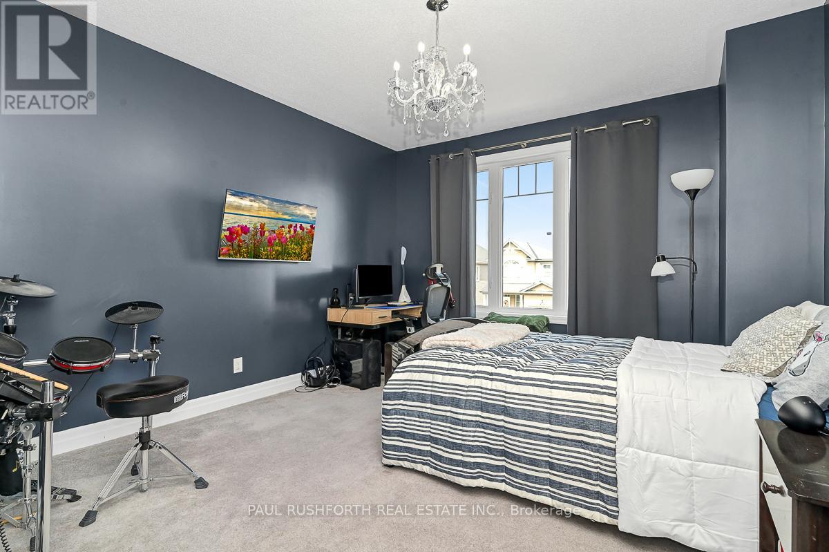 Photo 18 of 133 Mandalay Street, Ottawa ON