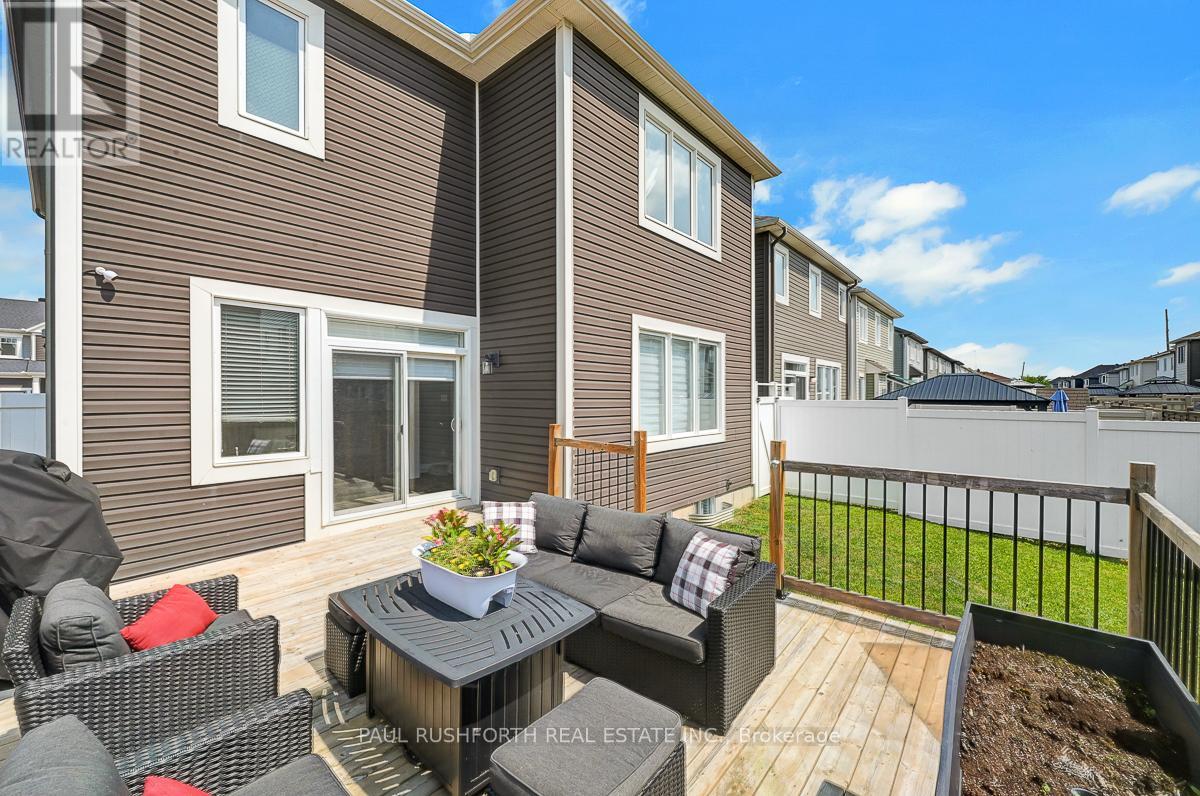 Photo 23 of 133 Mandalay Street, Ottawa ON