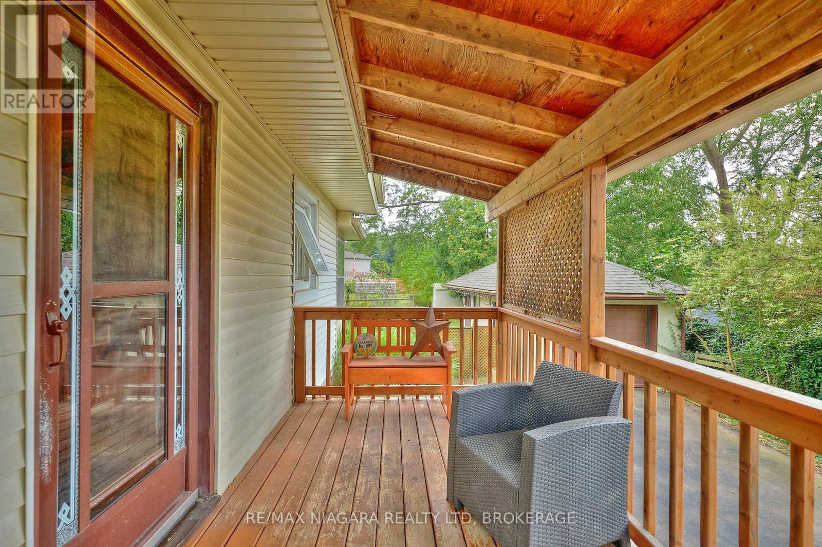 Photo 16 of 6112 Montrose Road, Niagara Falls ON