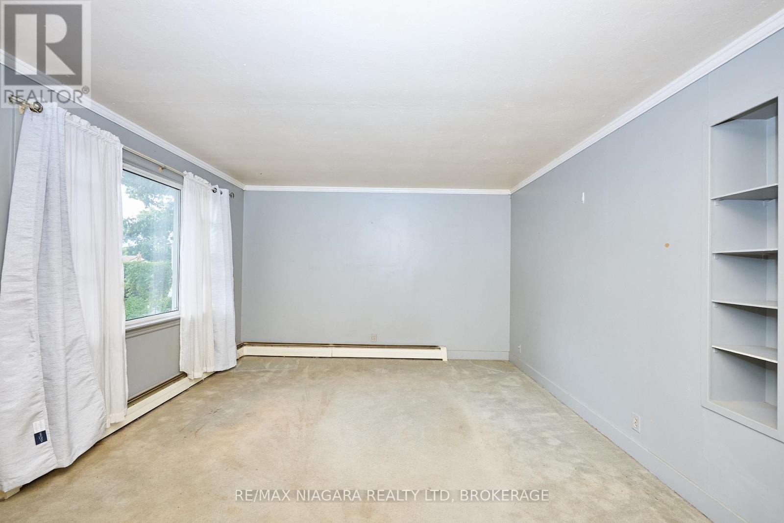 Photo 18 of 6112 Montrose Road, Niagara Falls ON
