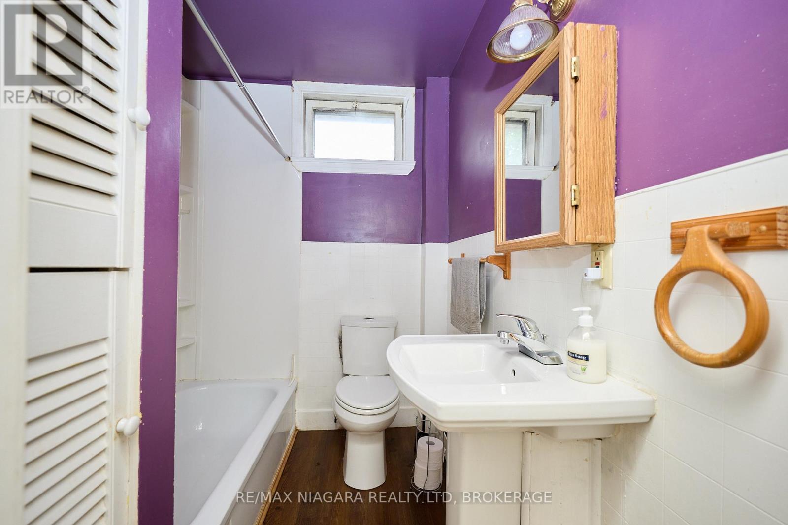 Photo 25 of 6112 Montrose Road, Niagara Falls ON