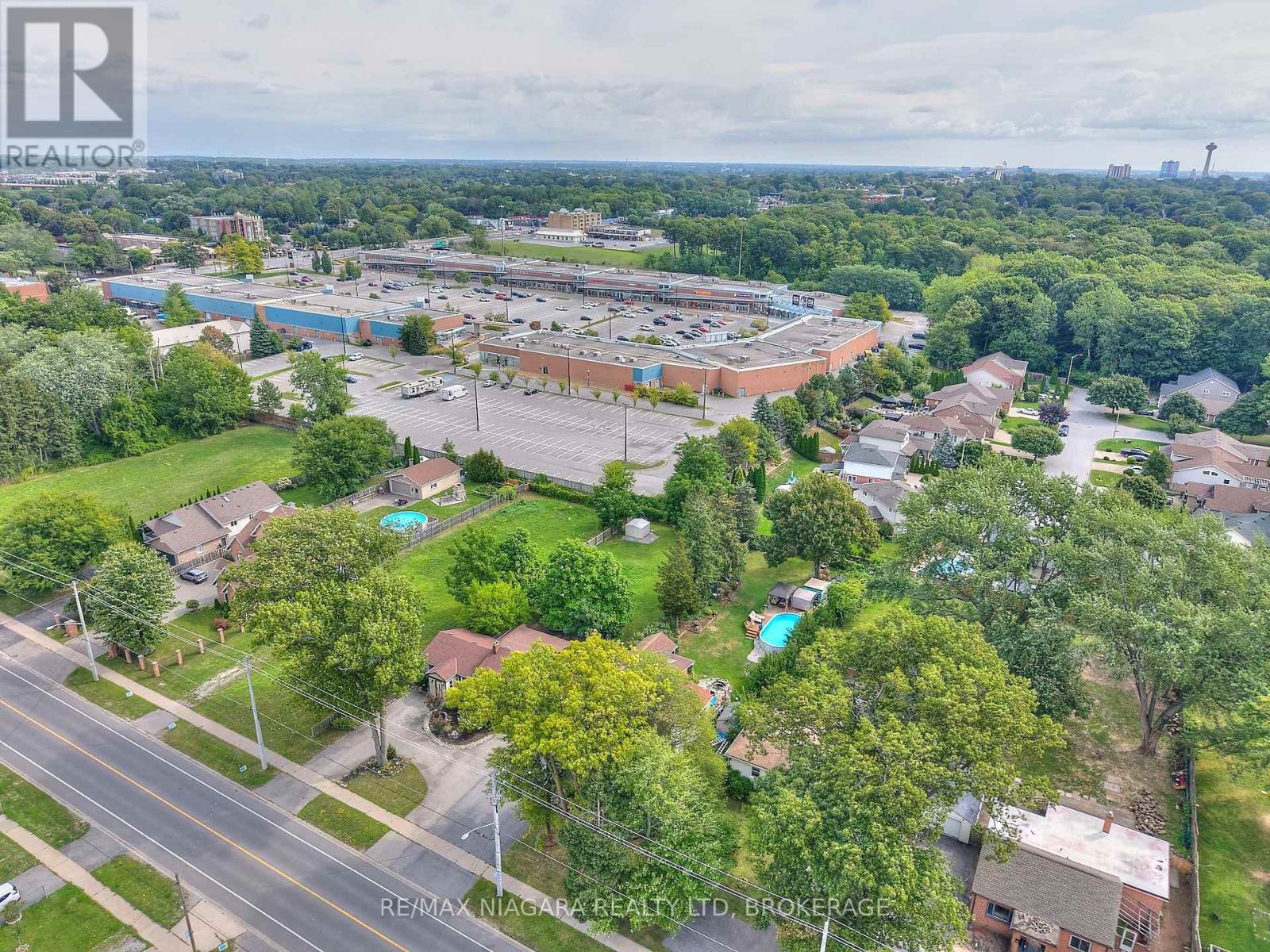 Photo 39 of 6112 Montrose Road, Niagara Falls ON
