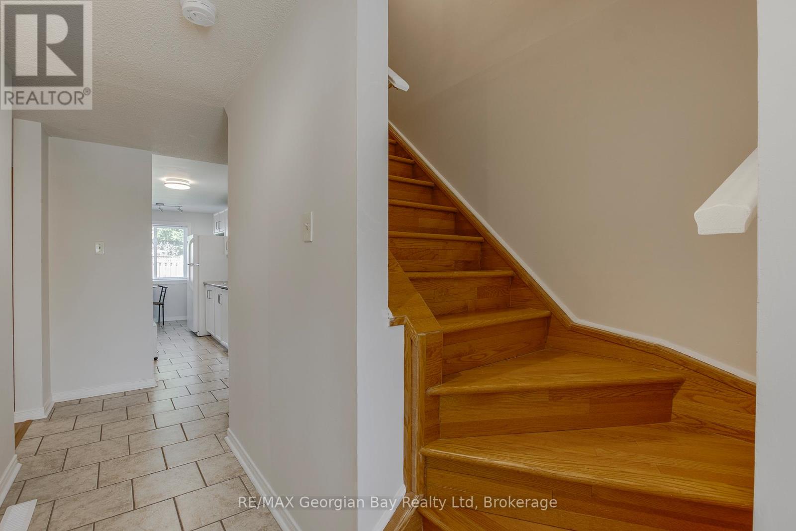Photo 27 of 328 Rose Crescent, Midland ON