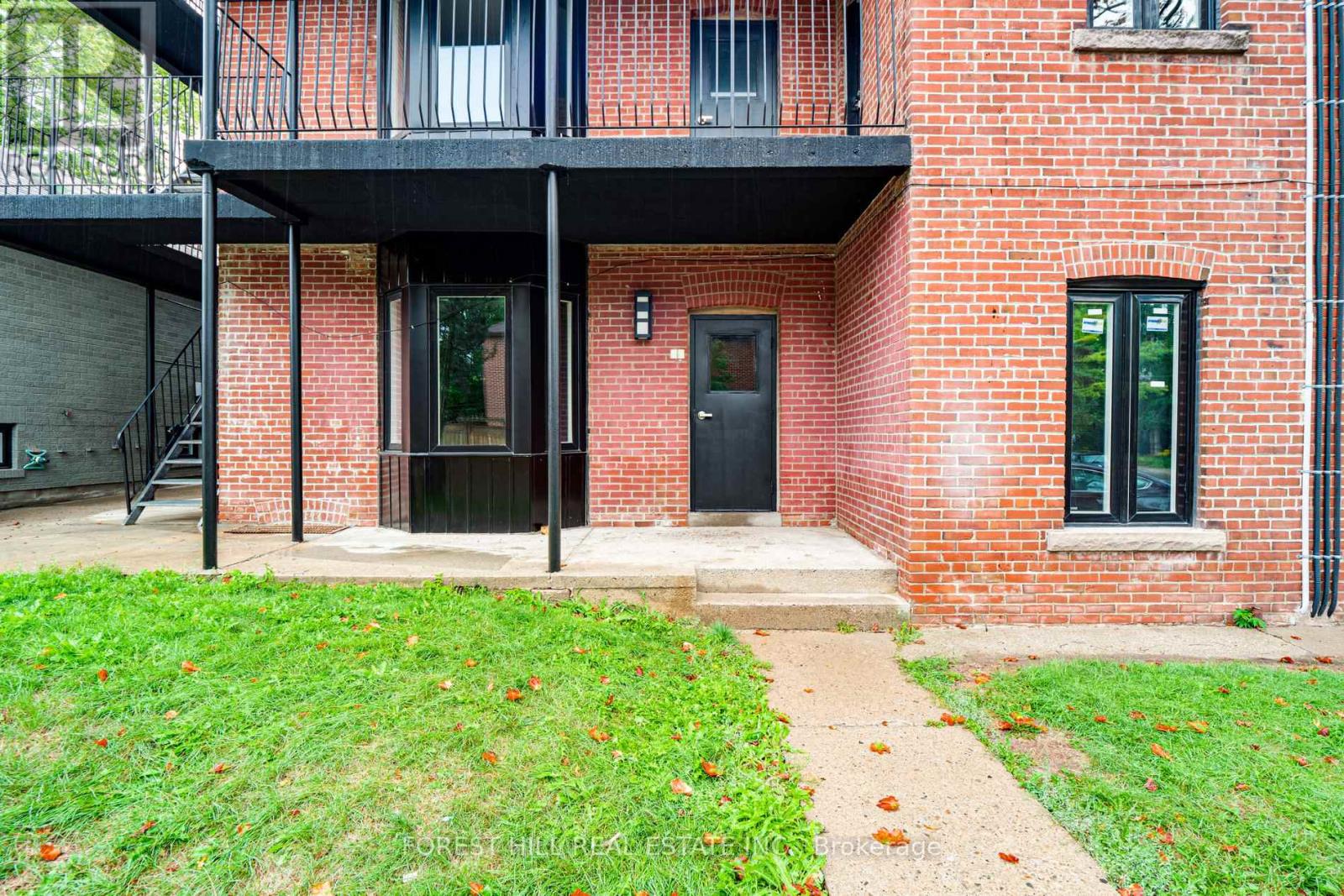 Photo 31 of 2 1 Greensides Avenue, Toronto ON