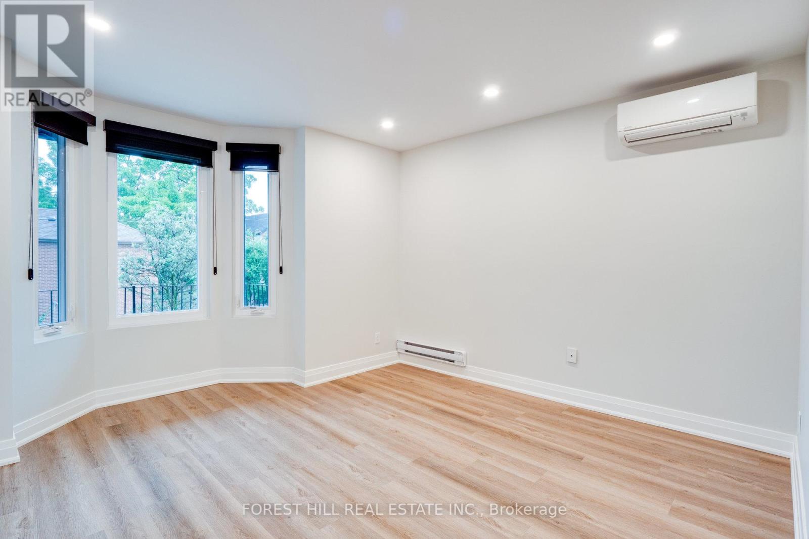 Photo 9 of 2 1 Greensides Avenue, Toronto ON