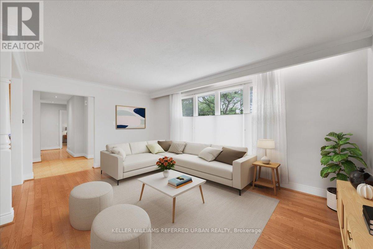 Photo 10 of 182 Park Home Avenue, Toronto ON
