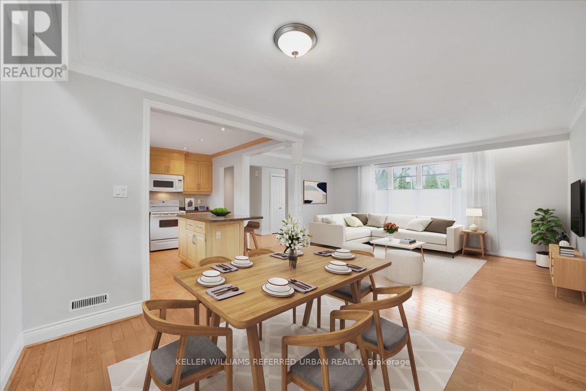 Photo 11 of 182 Park Home Avenue, Toronto ON