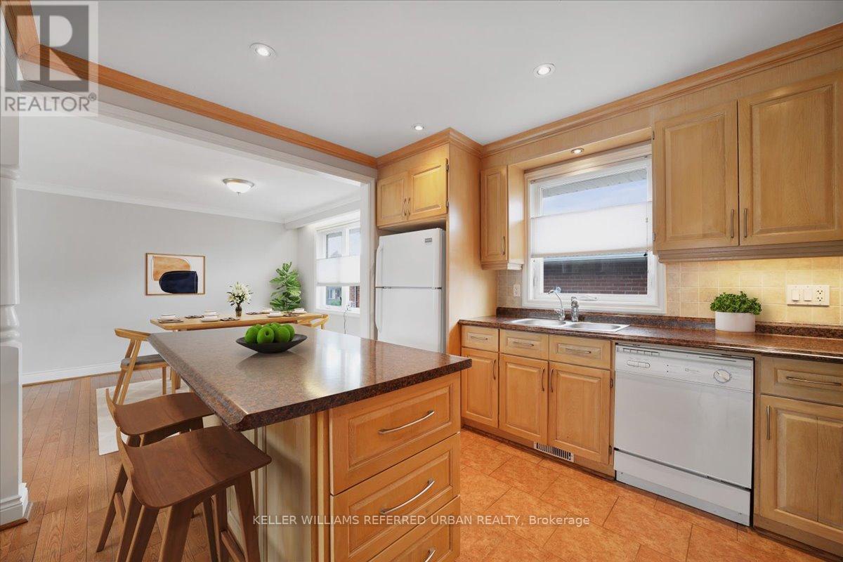 Photo 14 of 182 Park Home Avenue, Toronto ON