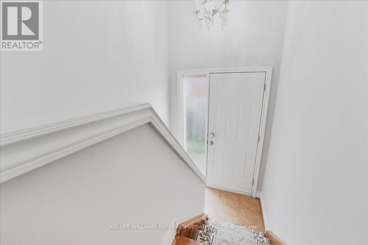 Photo 22 of 182 Park Home Avenue, Toronto ON