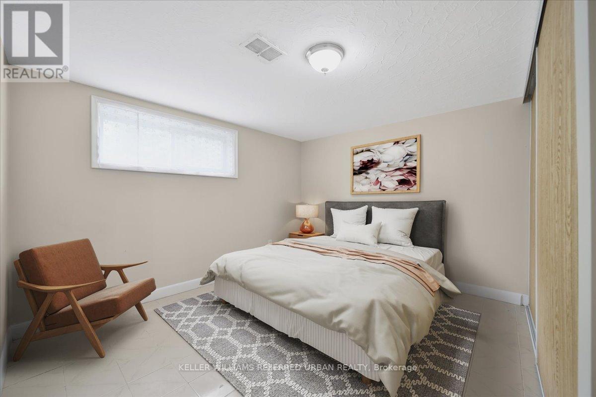 Photo 31 of 182 Park Home Avenue, Toronto ON