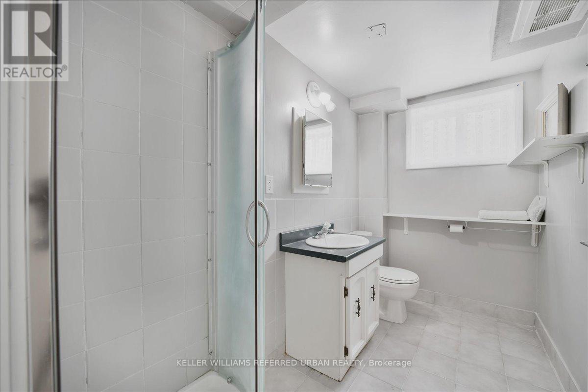 Photo 33 of 182 Park Home Avenue, Toronto ON