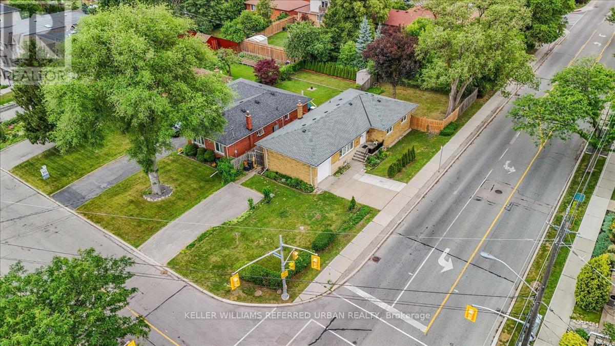 Photo 38 of 182 Park Home Avenue, Toronto ON