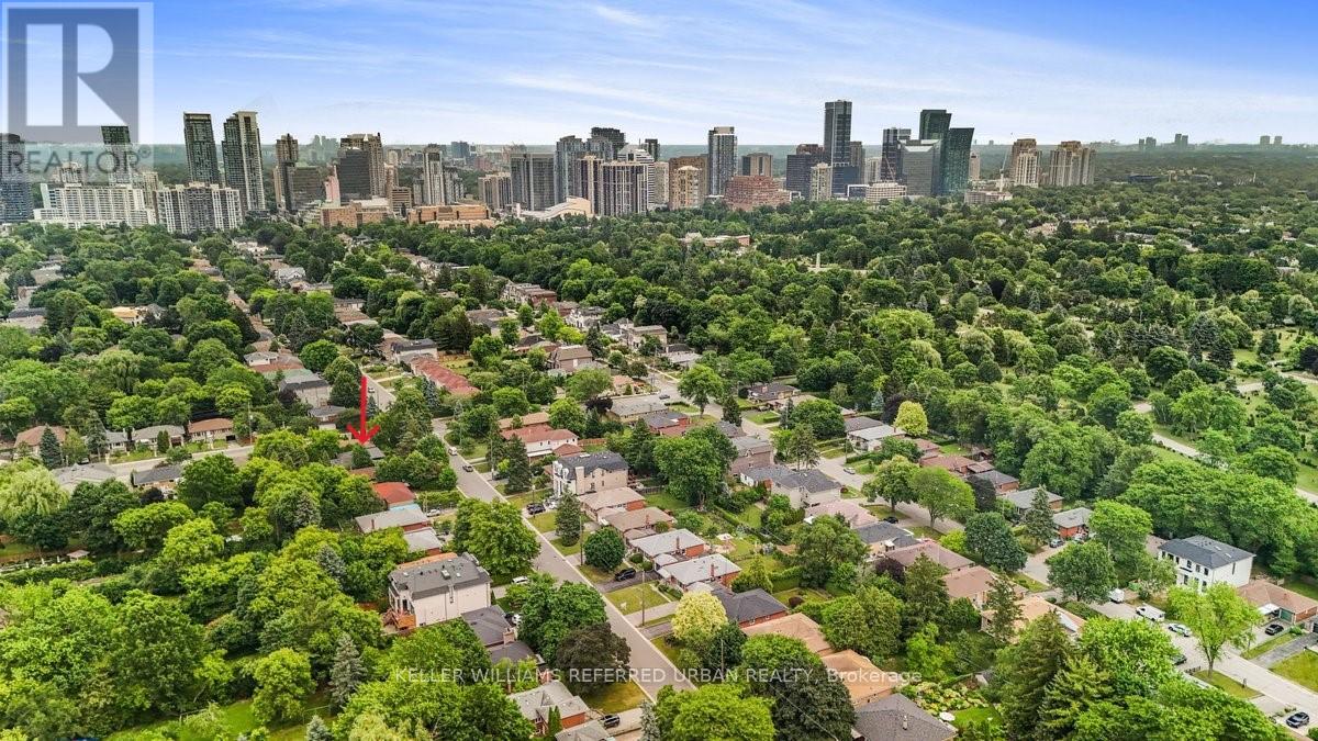 Photo 39 of 182 Park Home Avenue, Toronto ON