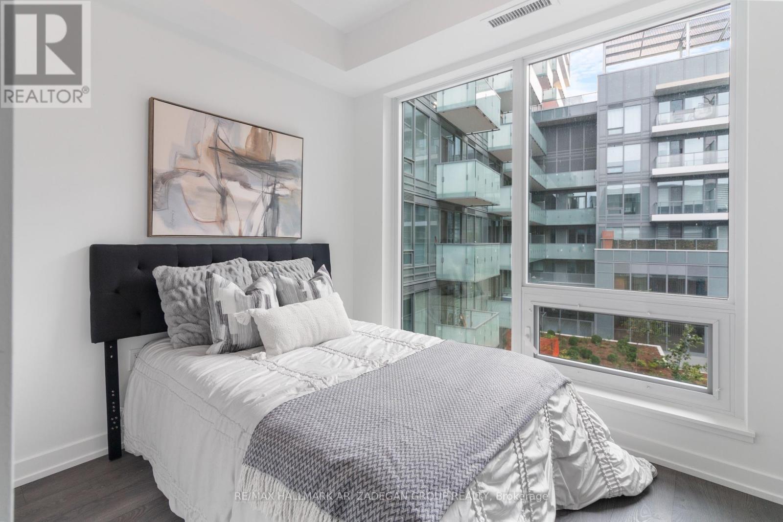 Photo 23 of S 607 8 Olympic Gdn Drive, Toronto ON