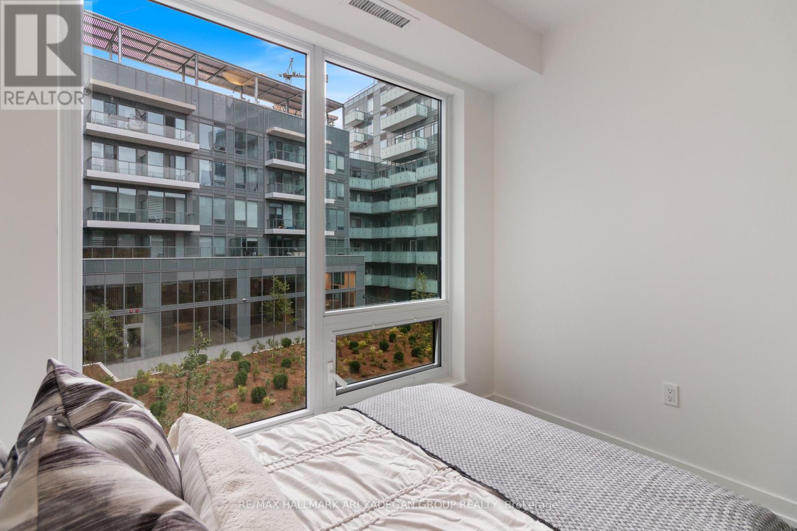Photo 26 of S 607 8 Olympic Gdn Drive, Toronto ON