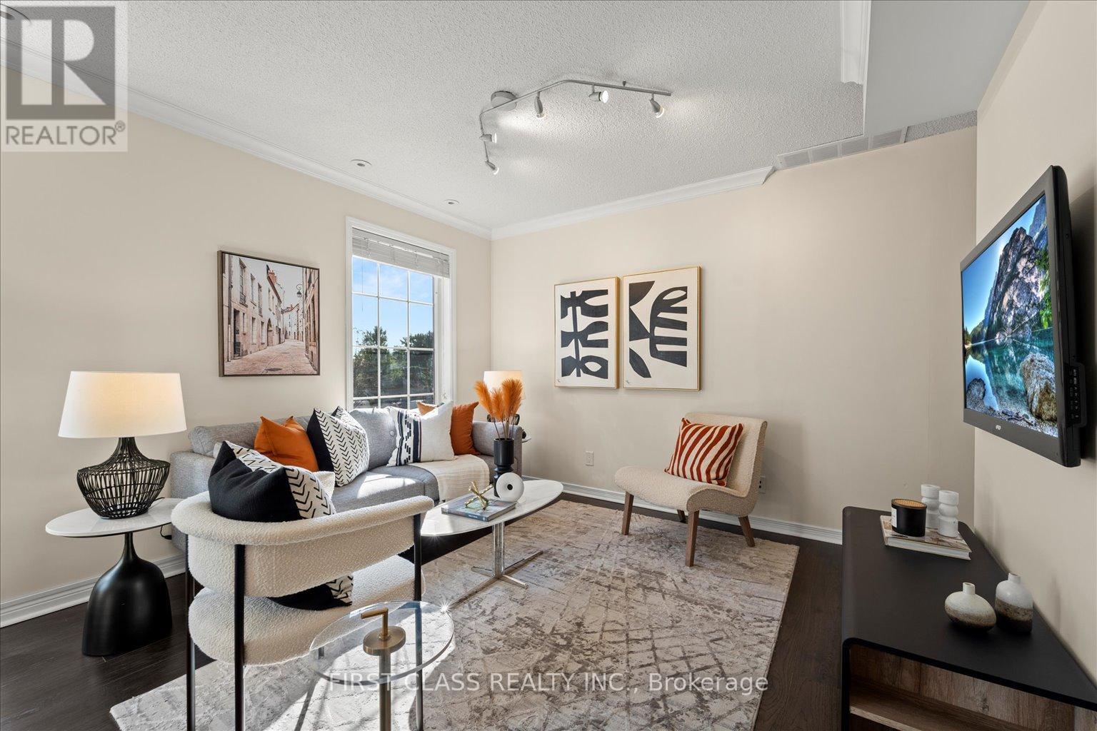Photo 11 of 326 3 Everson Drive, Toronto ON
