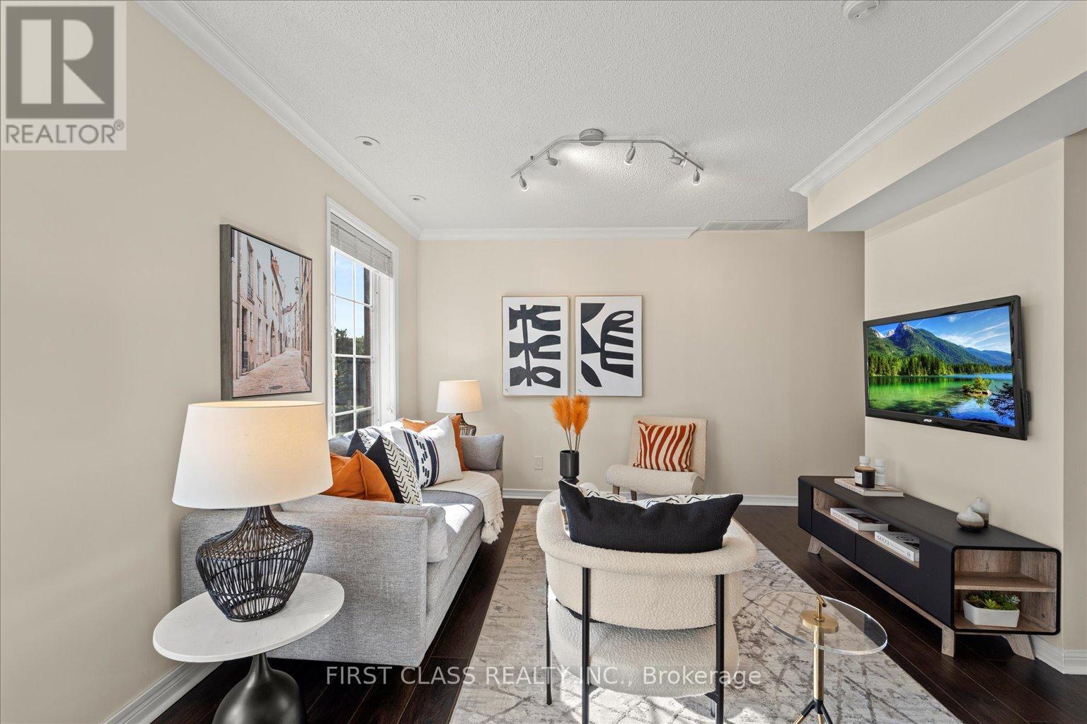 Photo 12 of 326 3 Everson Drive, Toronto ON