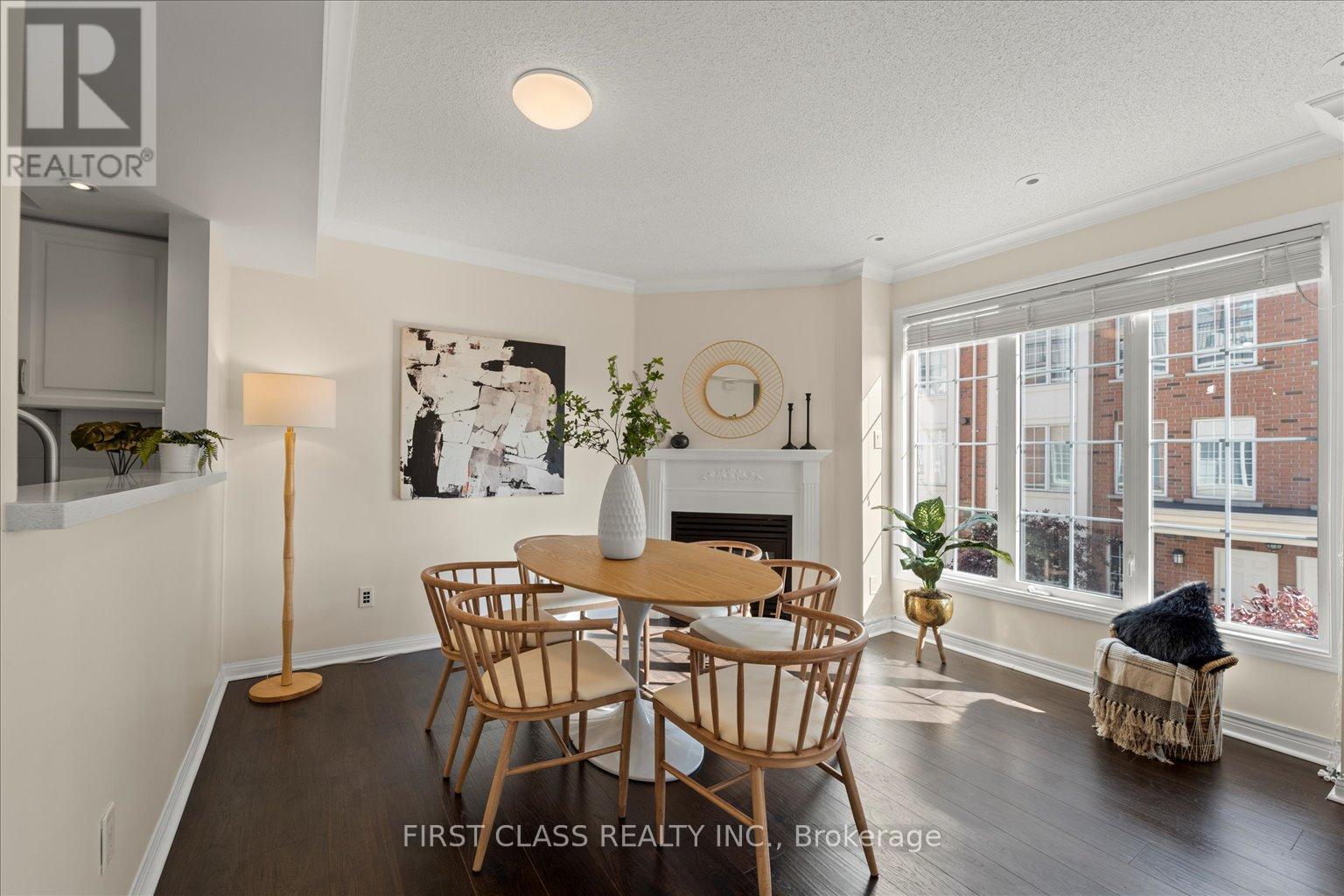 Photo 17 of 326 3 Everson Drive, Toronto ON