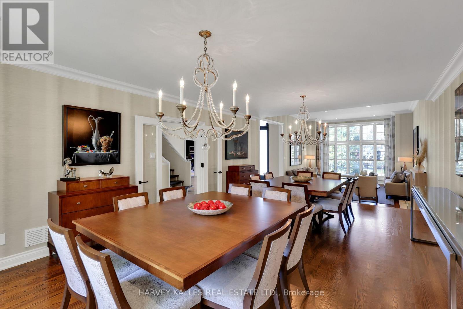 Photo 10 of 67 Fifeshire Road, Toronto ON
