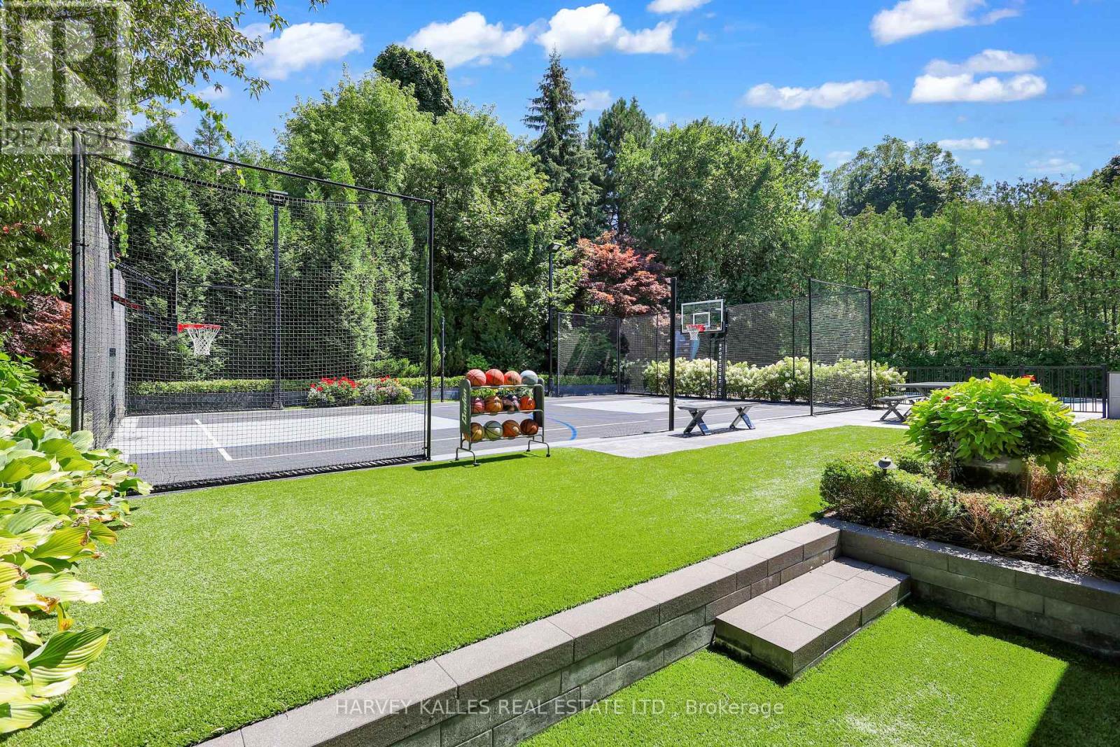 Photo 36 of 67 Fifeshire Road, Toronto ON