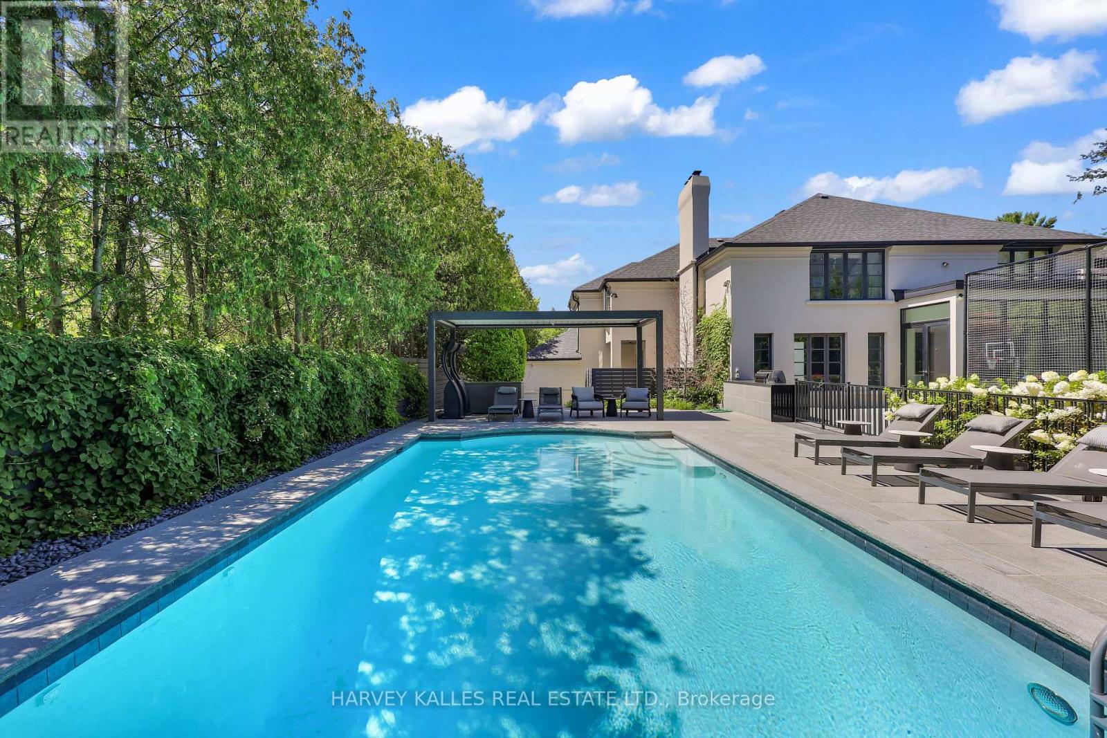 Photo 37 of 67 Fifeshire Road, Toronto ON