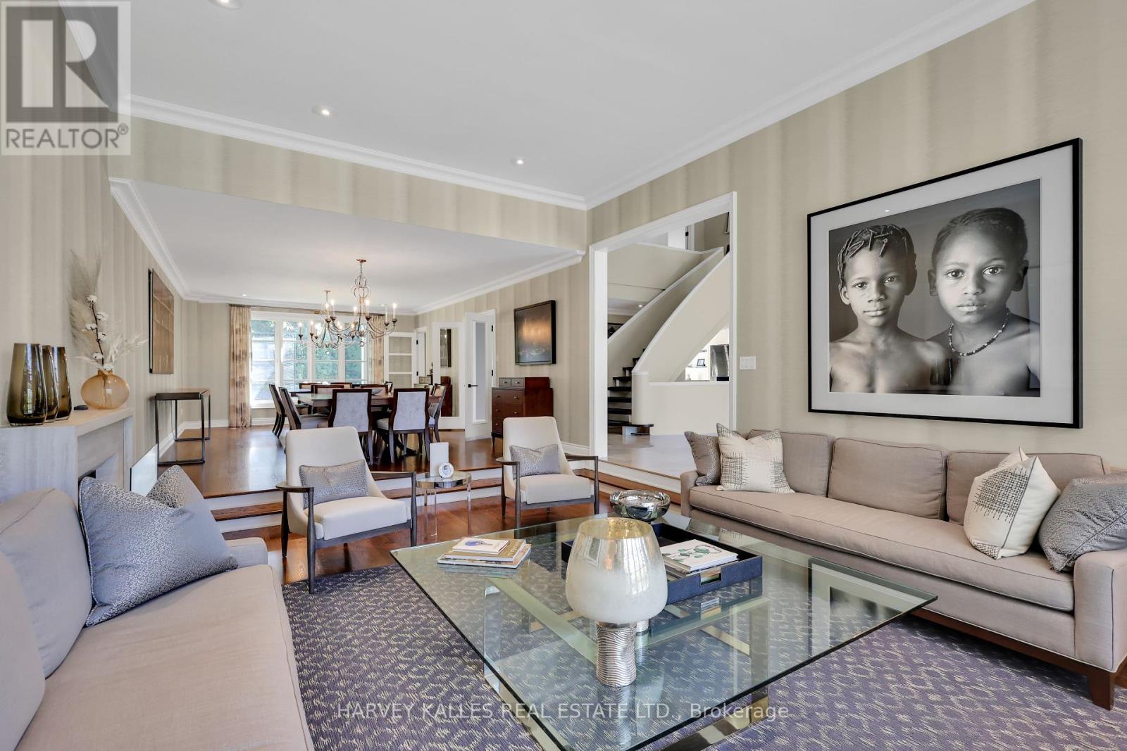 Photo 8 of 67 Fifeshire Road, Toronto ON