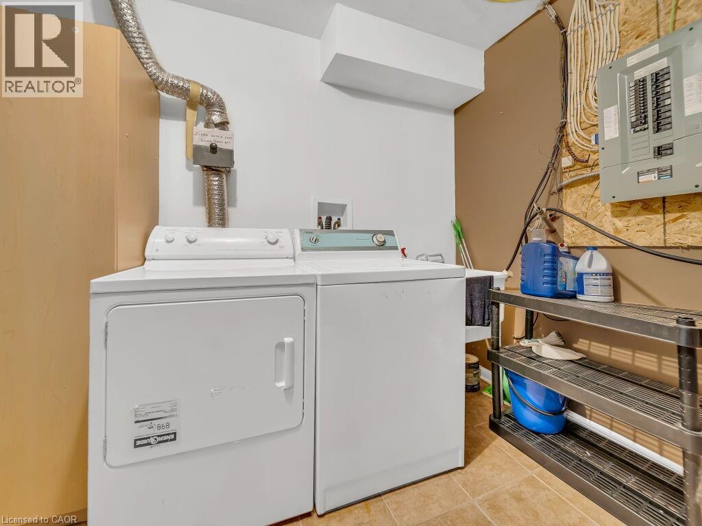 Photo 29 of 700 Neighbourhood Circle Unit 1, Mississauga ON