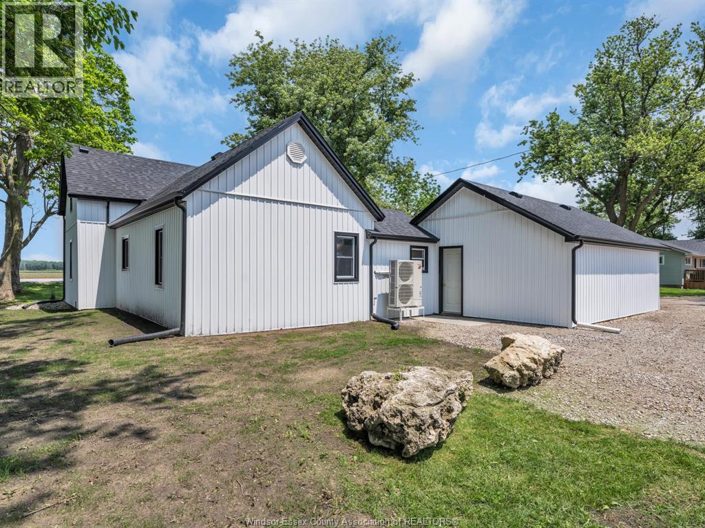 Photo 36 of 14385 14th Concession Road Unit Frnt House, Essex ON
