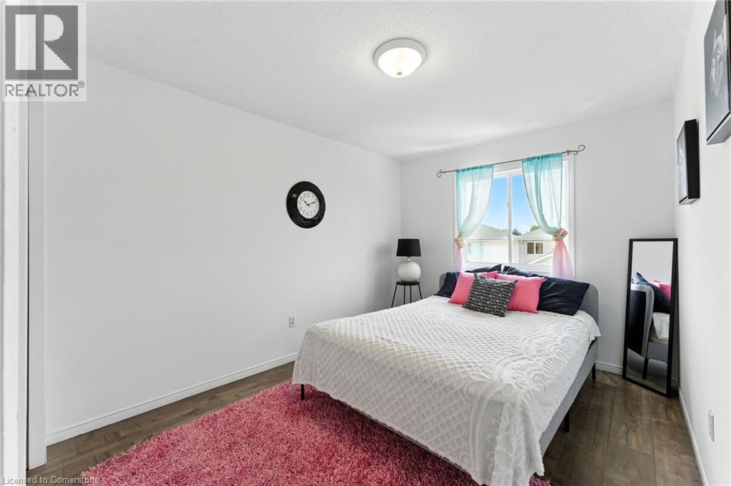 Photo 26 of 63 Waffler Crescent, Cambridge ON