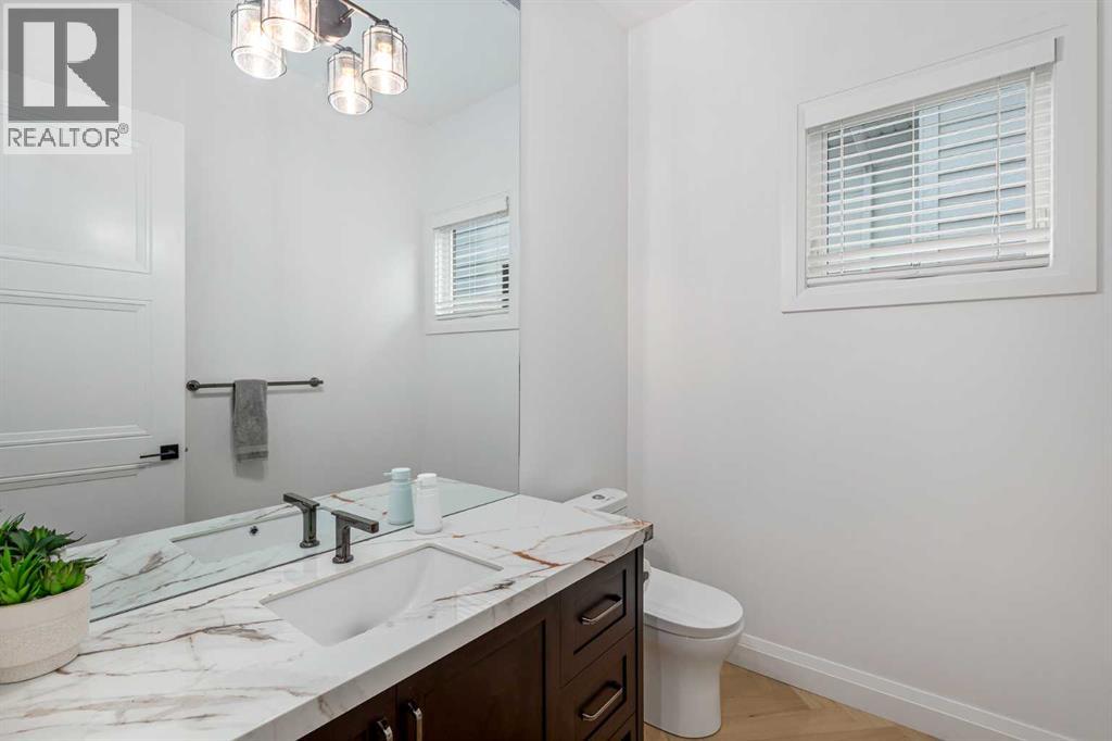 Photo 15 of 2032 41 Avenue Sw, Calgary AB
