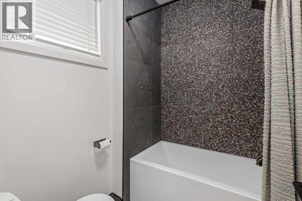 Photo 27 of 2032 41 Avenue Sw, Calgary AB