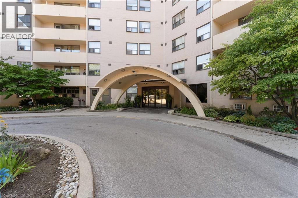 Photo 11 of 700 Dynes Road Unit 1103, Burlington ON