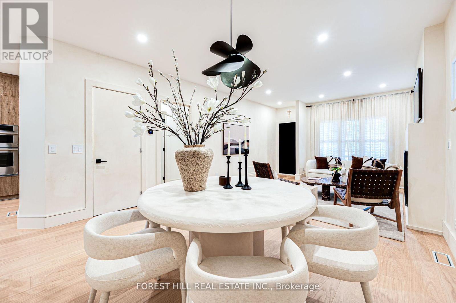 Photo 10 of 295 Strathmore Boulevard, Toronto ON