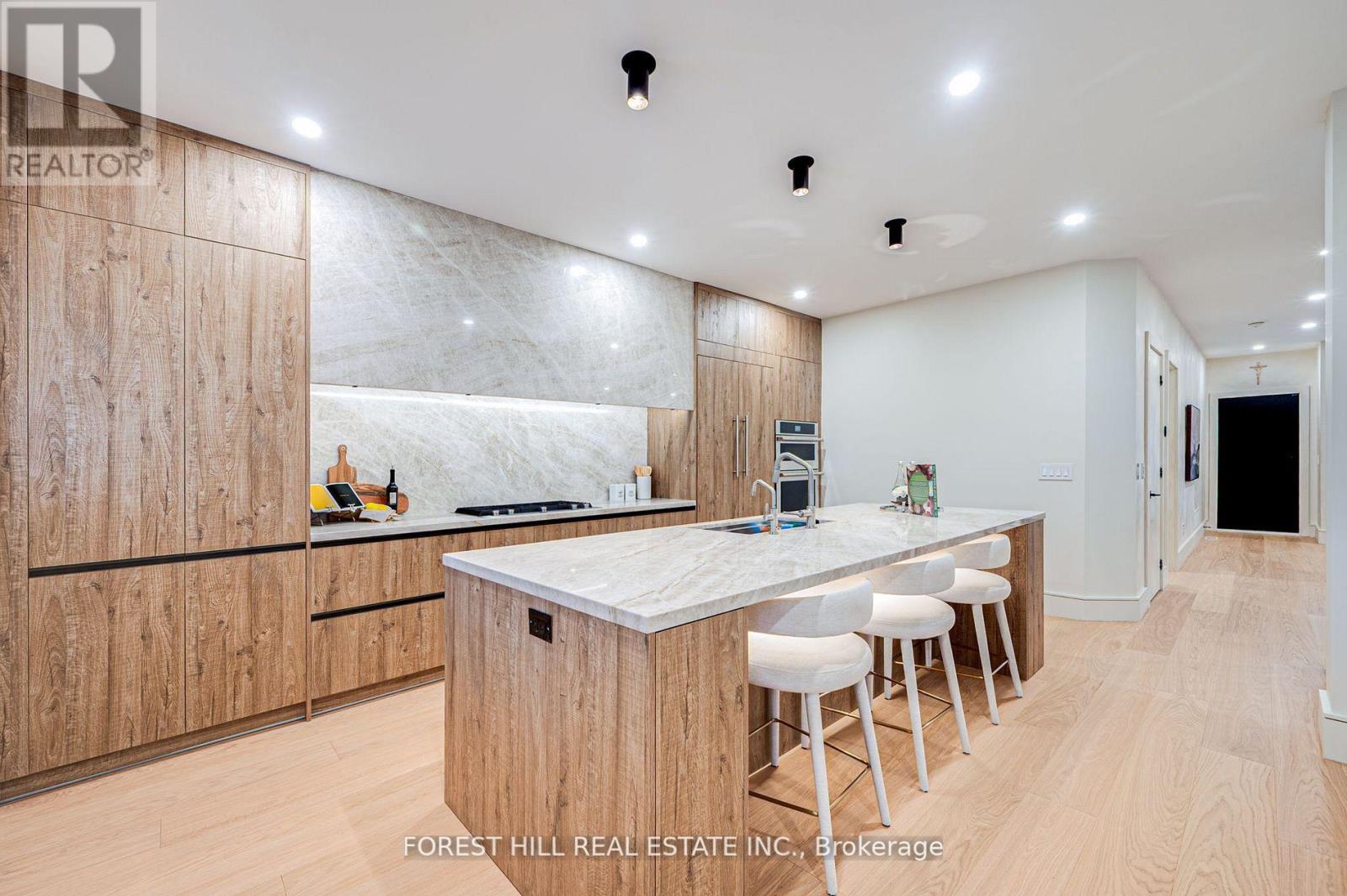 Photo 12 of 295 Strathmore Boulevard, Toronto ON
